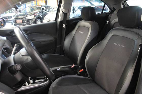 CHEVROLET ONIX 1.4 MPFI ACTIV 8V FLEX 4P AUTOMÁTICO CHEVROLET ONIX 1.4 MPFI ACTIV 8V FLEX 4P AUTOMÁTICO